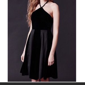 🔥FLASH SALE🔥Cute Little White Lies velvet dress